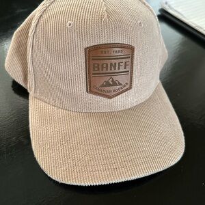 BANFF Canadian Rockies Ski Resort Cap Hat light beige leather patch coourdoroy